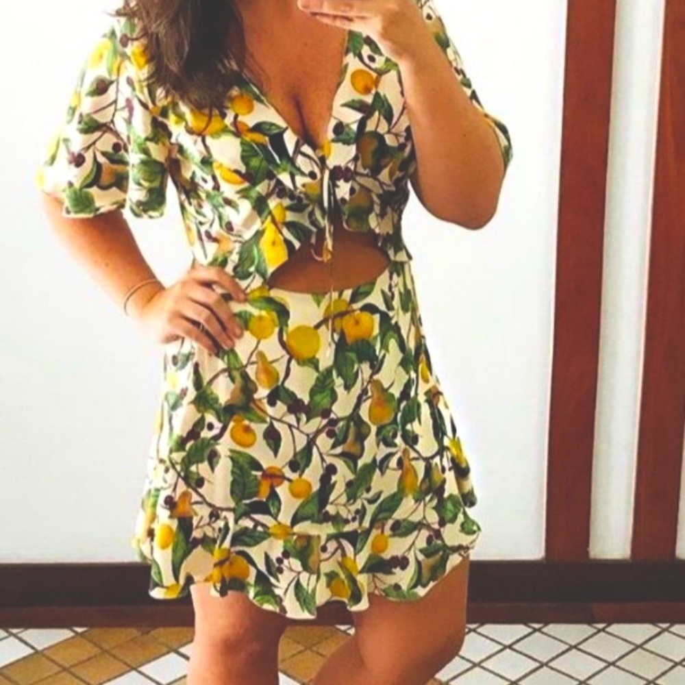 Nwot farm Rio pear cutout dress S $200 spring fruit boho designer ruffle evening